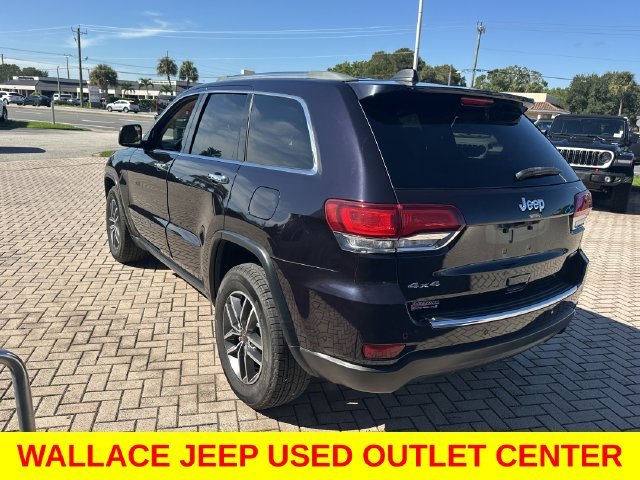 Used 2020  Jeep Limited image 12