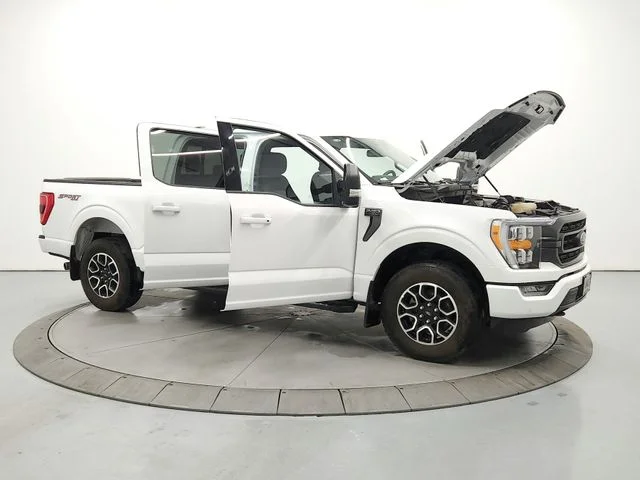 Used 2023 White Ford XLT image 9