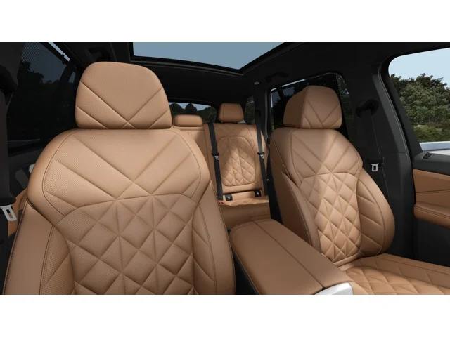 New 2026 Carbon Black Metallic BMW xDrive40i image 11