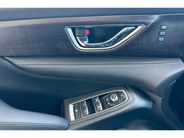 New 2026 CRYSTAL BLACK SILICA Subaru Touring 7-Passenger image 38