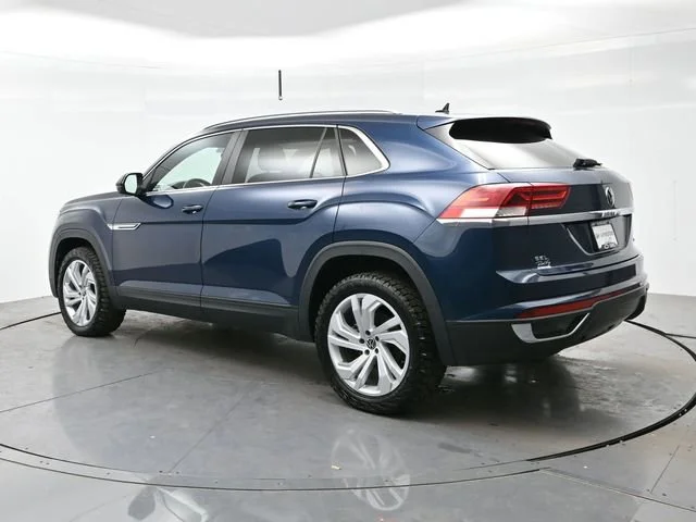 Used 2021 Blue Volkswagen 2.0T SEL image 5