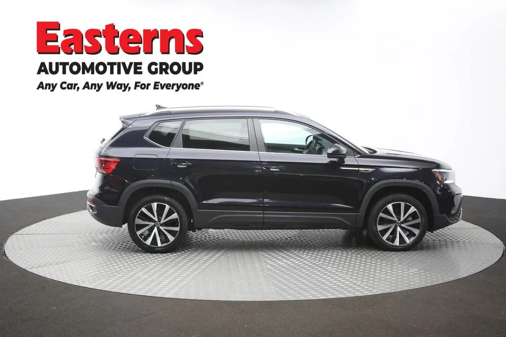 Used 2024 Black Volkswagen 1.5T SE image 42