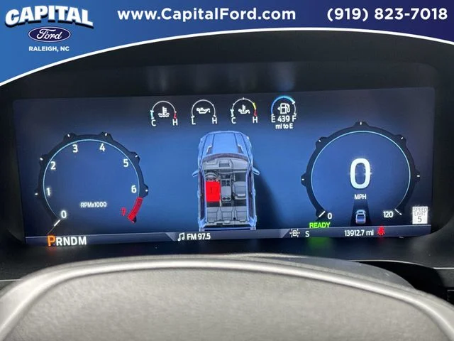 Used 2025 Silver Ford XLT image 25