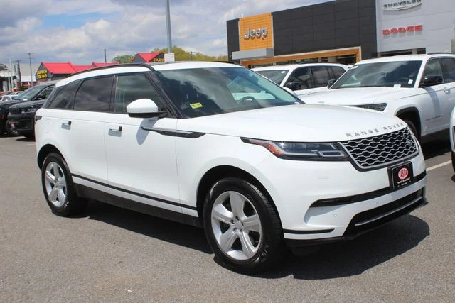 Used 2022 White Land Rover S image 1