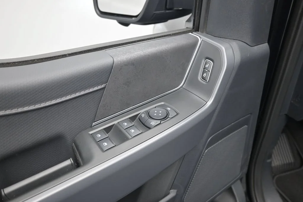 New 2026 Agate Black Metallic Ford XLT image 10