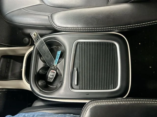 Used 2024 Black Chrysler Select image 23