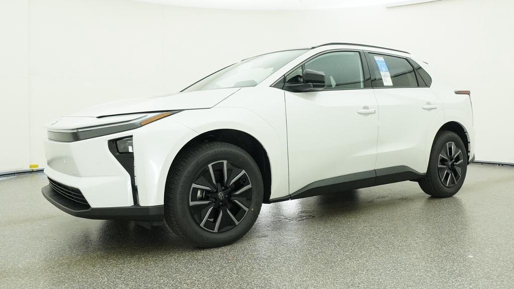 New 2026 Wind Chill Pearl Toyota XLE image 6