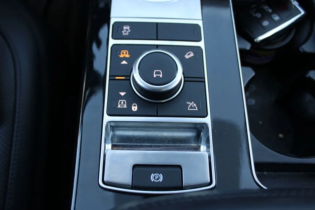 Used 2020  Land Rover Supercharged image 20