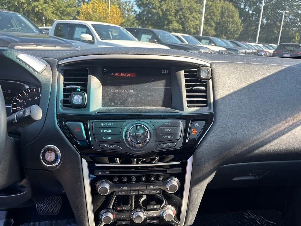 Used 2017 Gray Nissan SV image 11