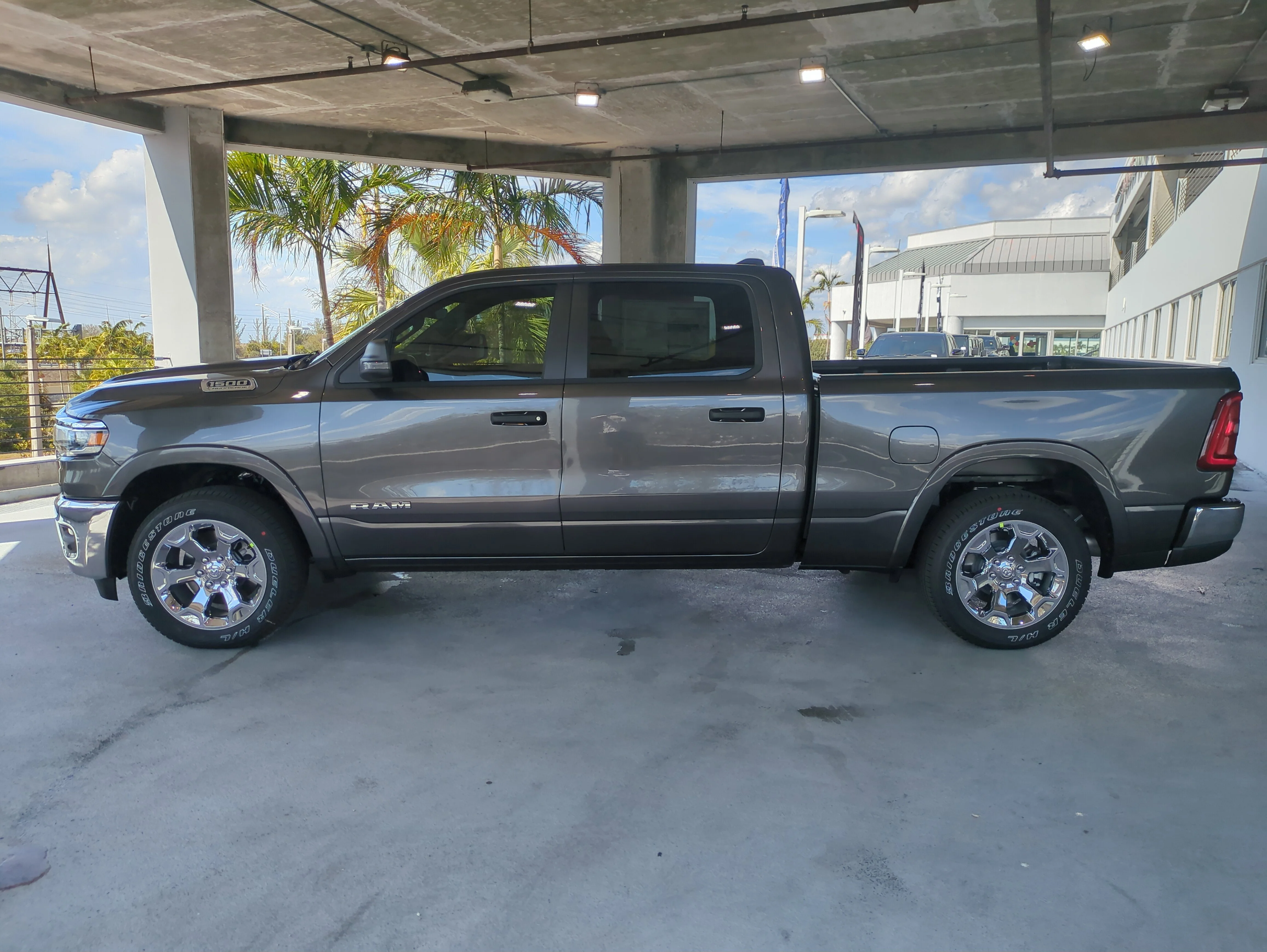 New 2026 Granite Crystal Metallic Clear-Coat Exterior Paint RAM Big Horn image 7