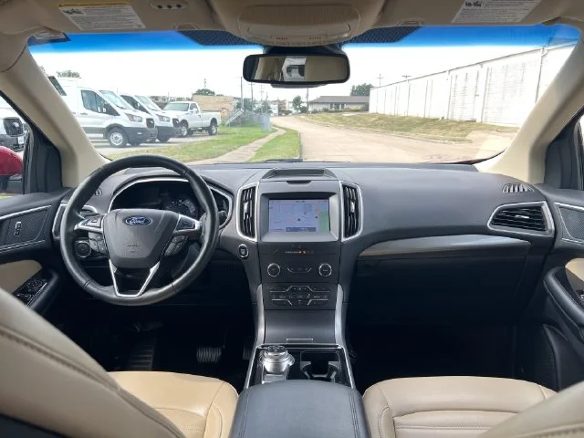 Used 2020 Red Ford SEL image 16