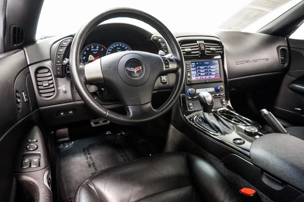 Used 2008 Black Chevrolet Base image 9