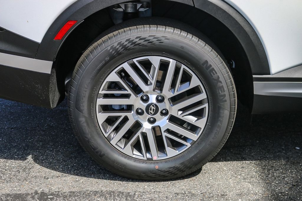 New 2026 White Hyundai SEL image 10