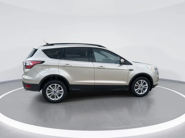 Used 2018 Gold Ford SEL image 7