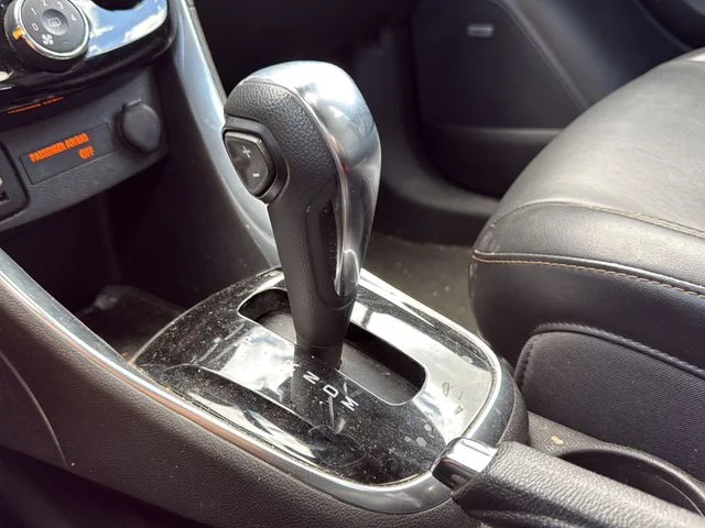 Used 2019 Red Chevrolet Premier image 24