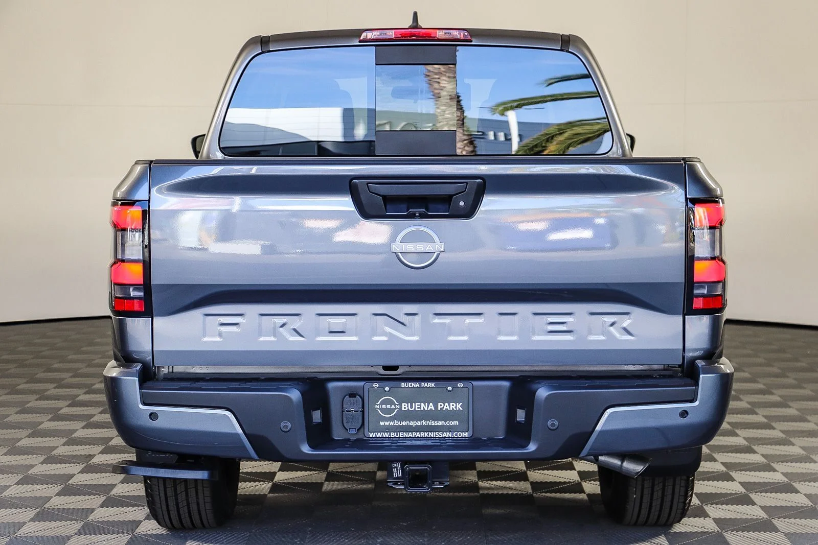 New 2026 Gun Metallic Nissan Crew Cab SV image 7