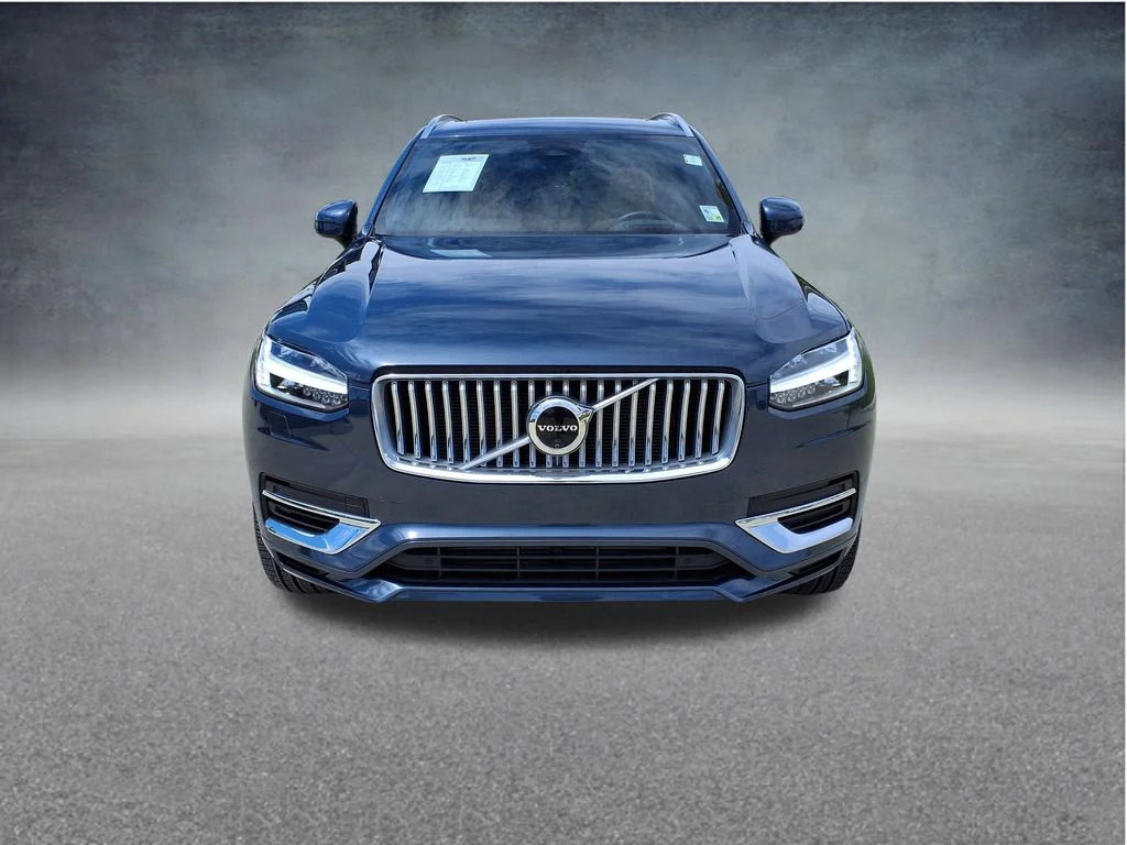 Certified Used 2024 Blue Volvo Ultimate image 3