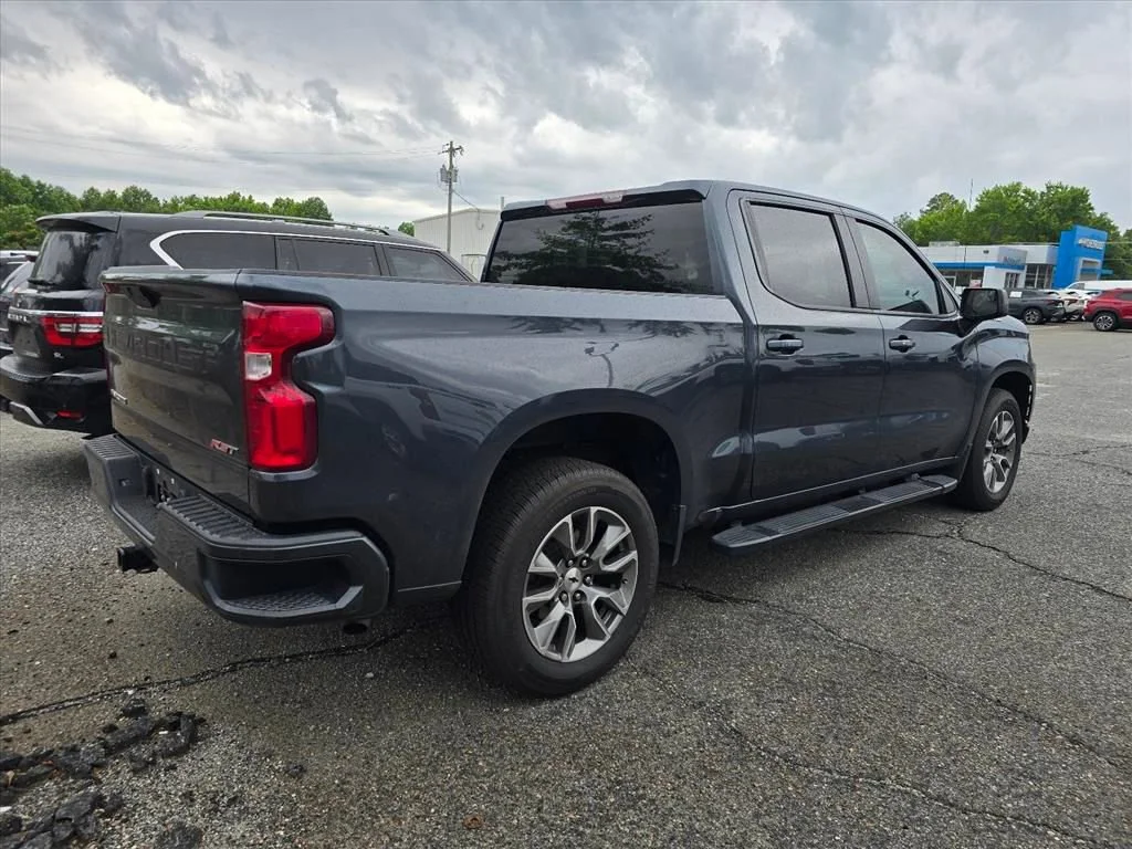 Used 2021 SHADOW GRAY METALLIC Chevrolet RST image 10