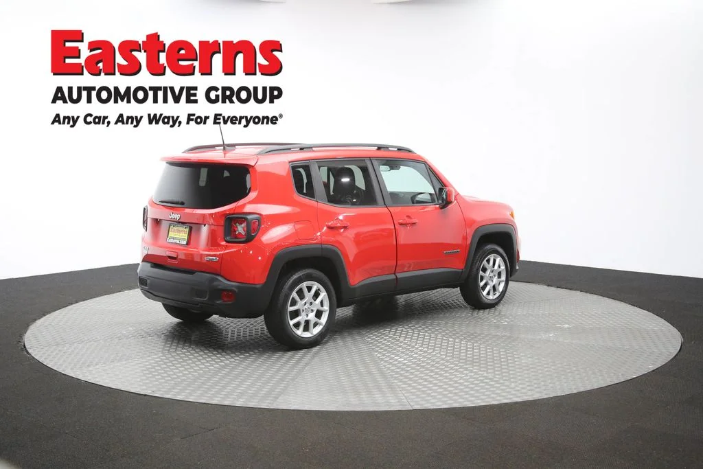 Used 2021 Red Jeep Latitude image 42