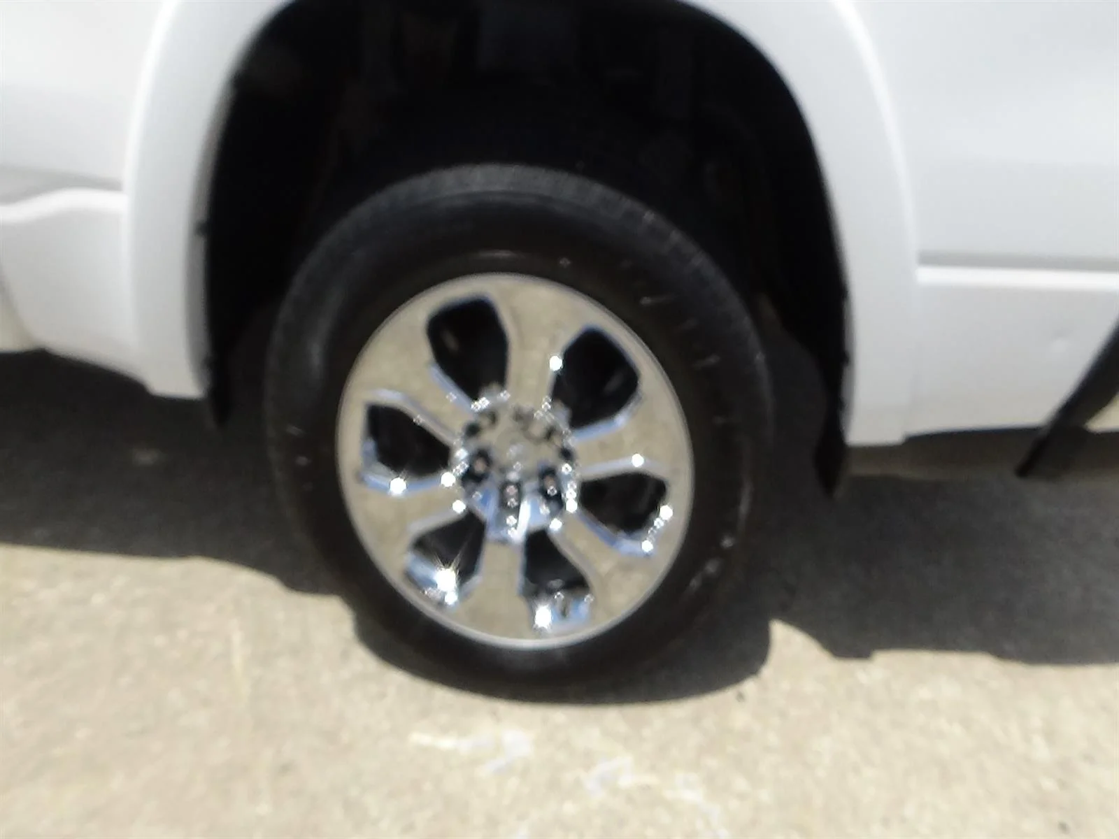 Certified Used 2025 Bright White Clear Coat (pw7) RAM Big Horn image 12