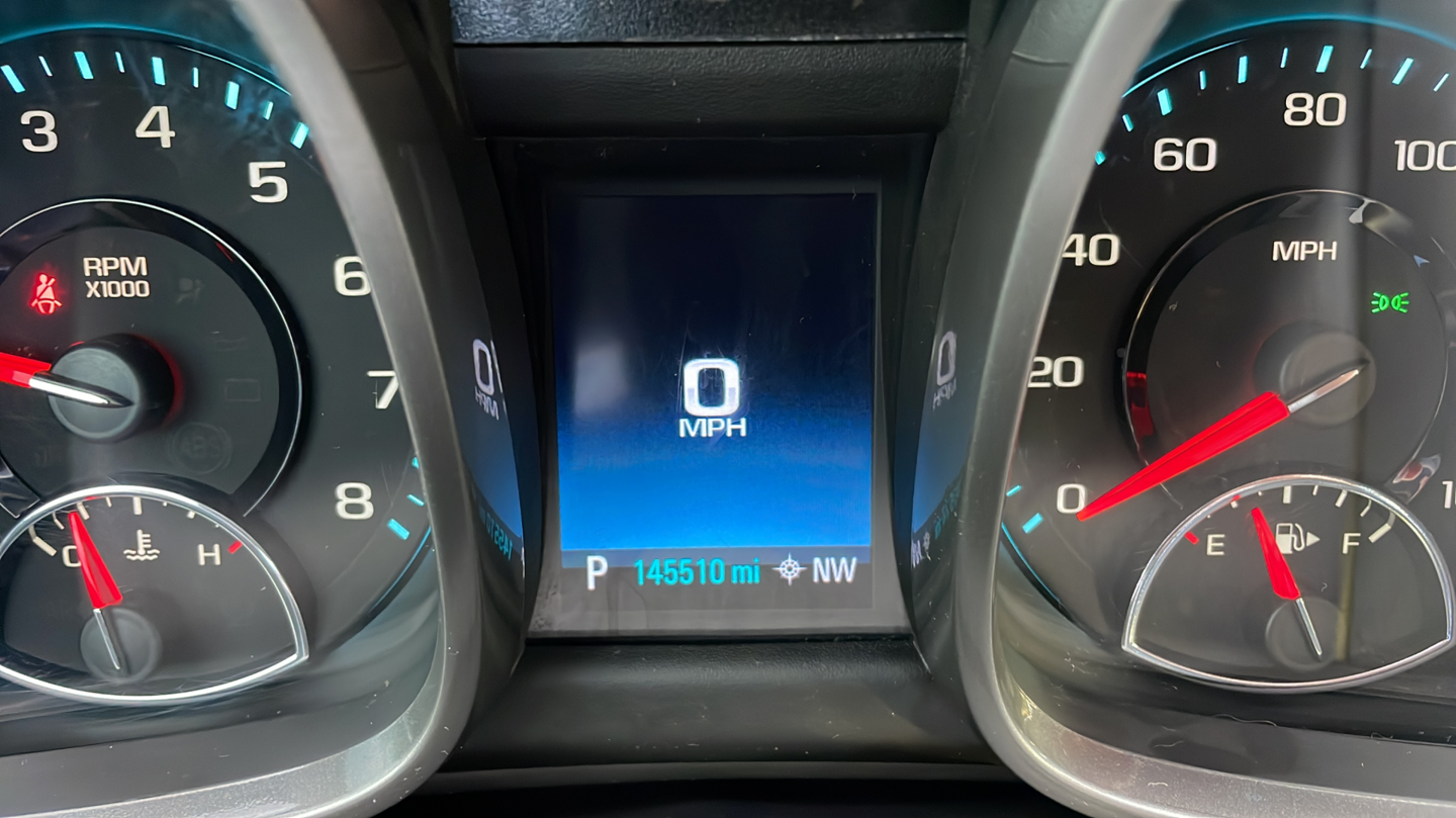 Used 2016 Silver Chevrolet LT image 24