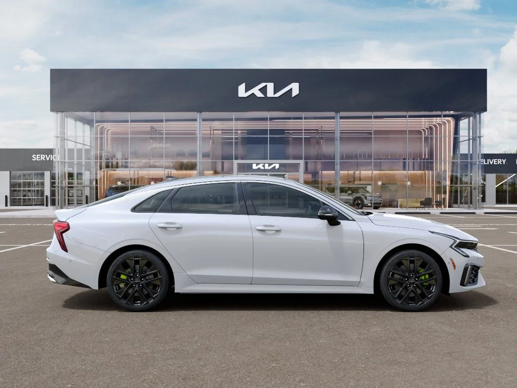 2026 Kia K5 GT - Photo 7