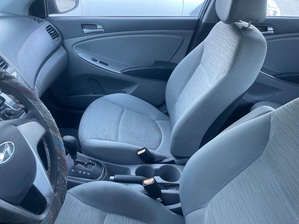 Used 2015 Gray Metallic Hyundai GLS image 11
