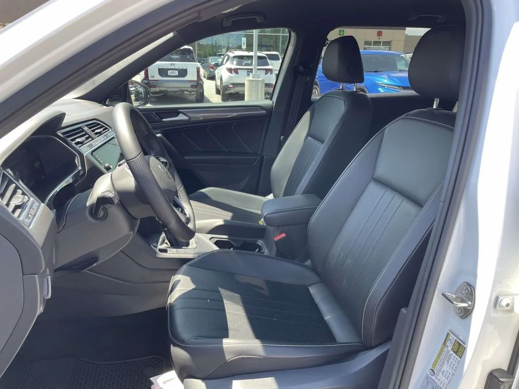2022 Volkswagen Tiguan SE R-LINE BLACK - Photo 8