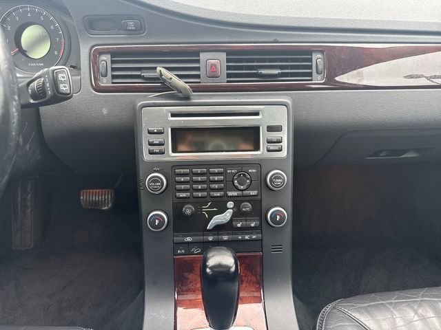 Used 2008 Electric Silver Metallic Volvo 3.2 image 22