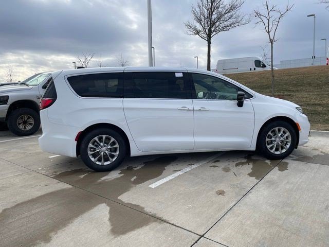 New 2026 Bright White Clearcoat Chrysler Limited image 6