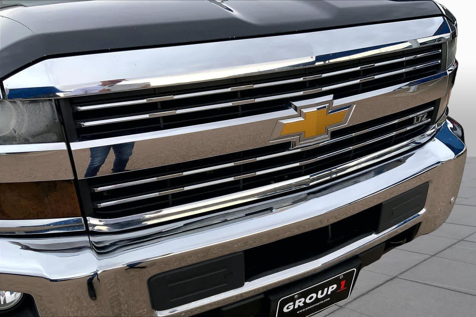 Used 2015 Black Chevrolet LTZ image 29