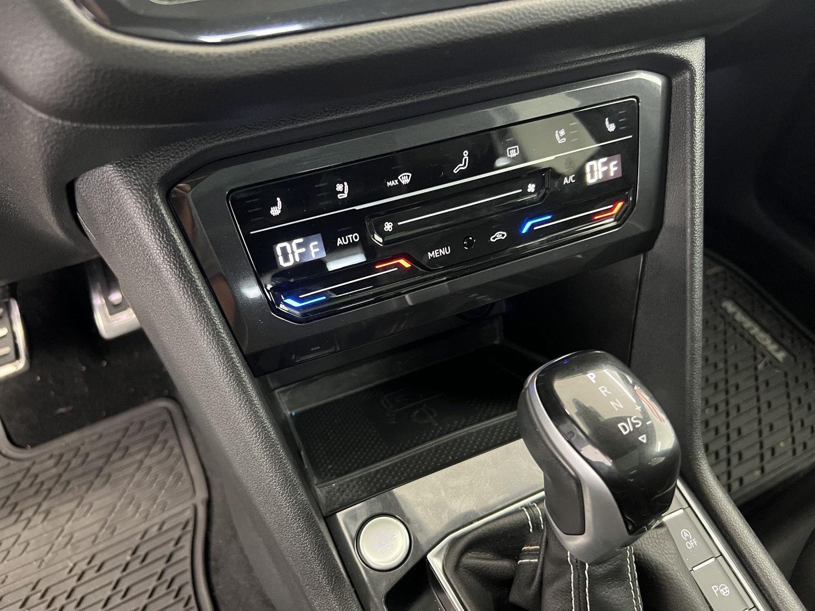 2023 Volkswagen Tiguan SEL R-LINE - Photo 17