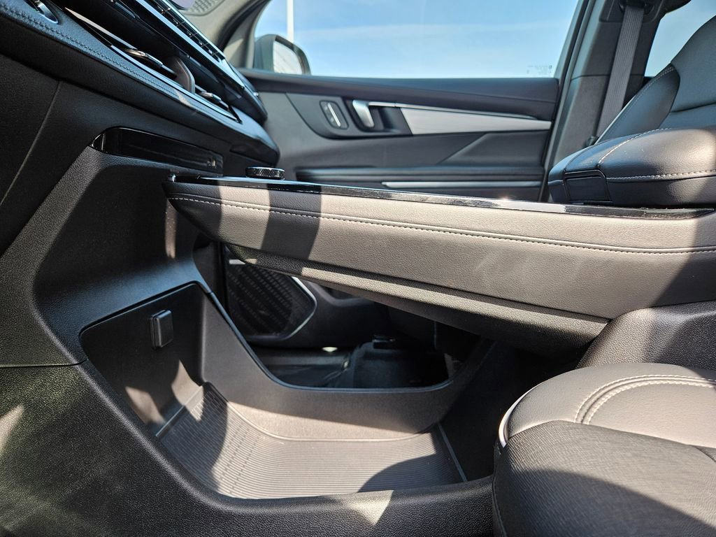 2025 Buick Enclave Preferred - Photo 27