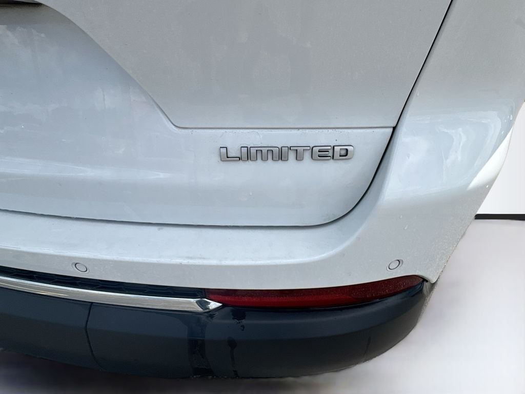 Used 2025 White Jeep Limited image 38