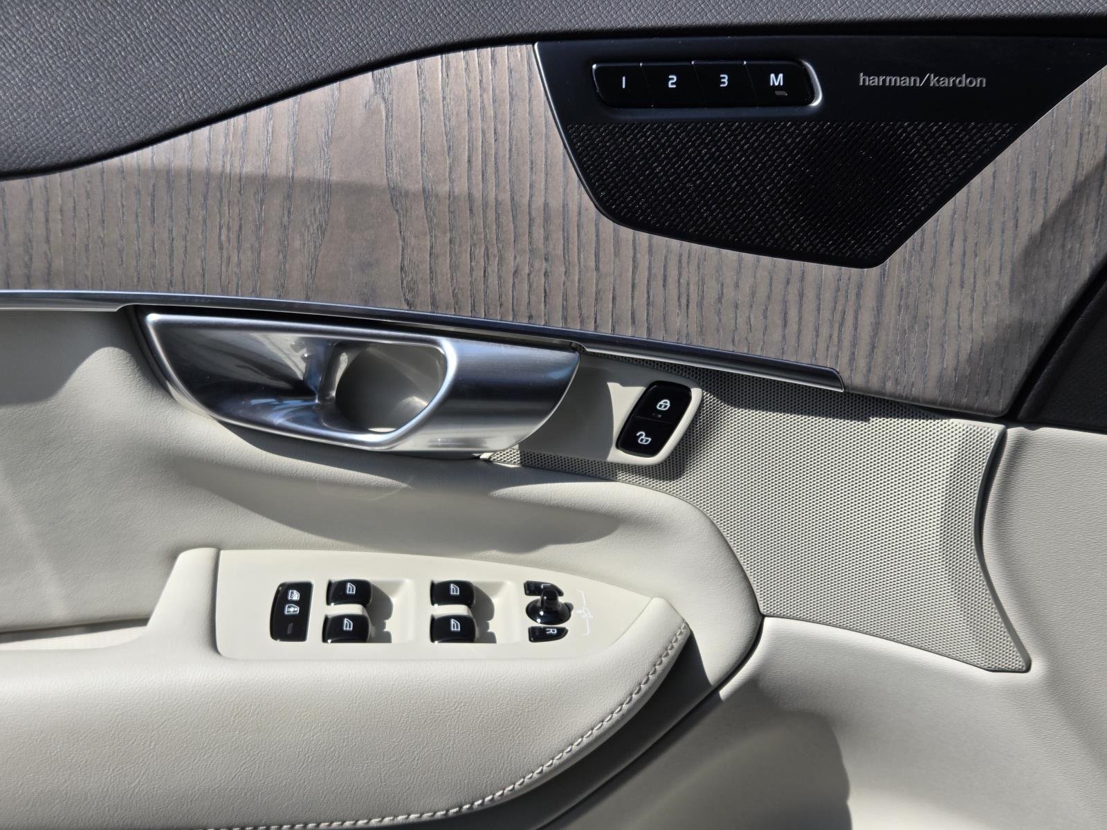 Used 2023 Crystal White Metallic Volvo Plus image 30