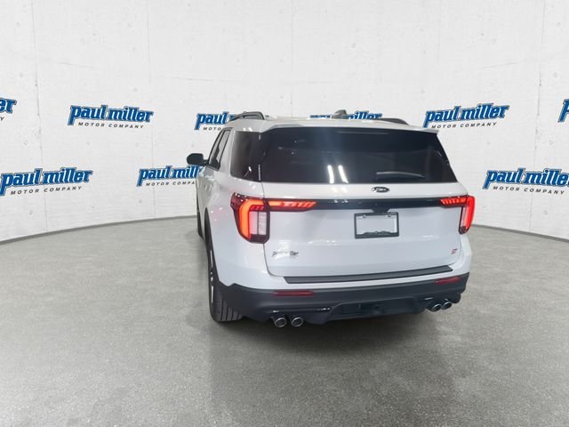 New 2026 Space White Metallic Ford ST image 9