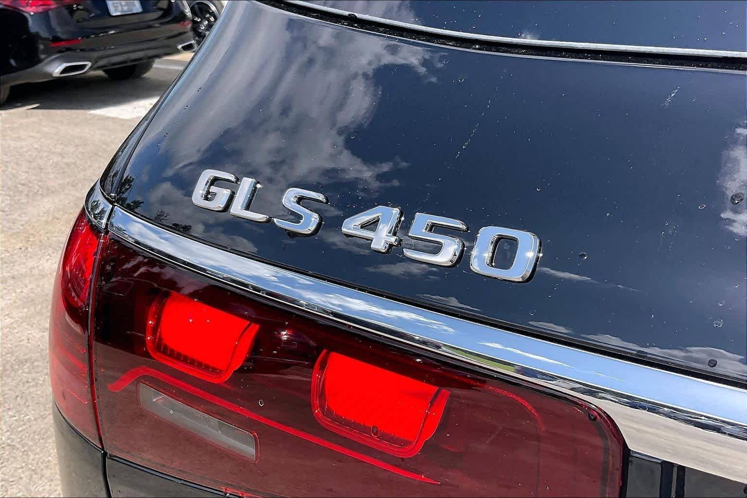 New 2026 Black Mercedes-Benz GLS 450 image 6