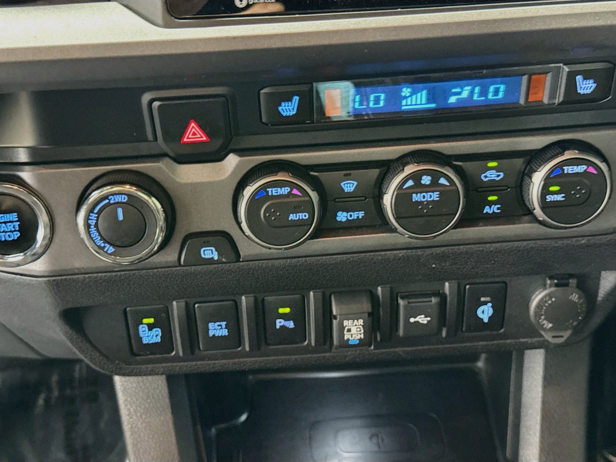 Used 2023  Toyota SR image 17