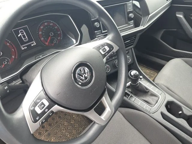 Used 2020 White Volkswagen 1.4T S image 10