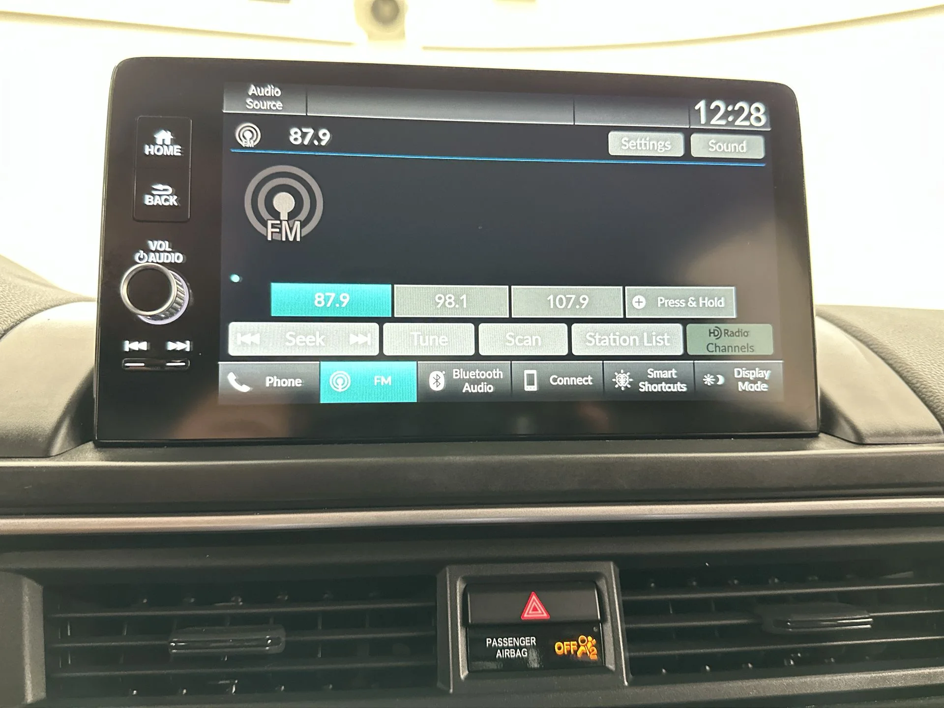 Used 2023 Black Honda EX-L image 31