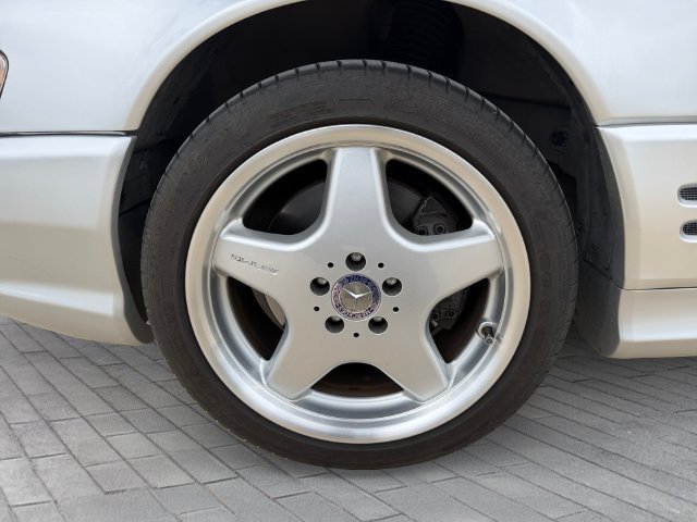 Used 2001 Silver Mercedes-Benz SL 500 image 9