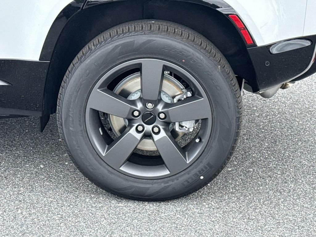 New 2026 Fuji White Land Rover X-Dynamic SE image 29