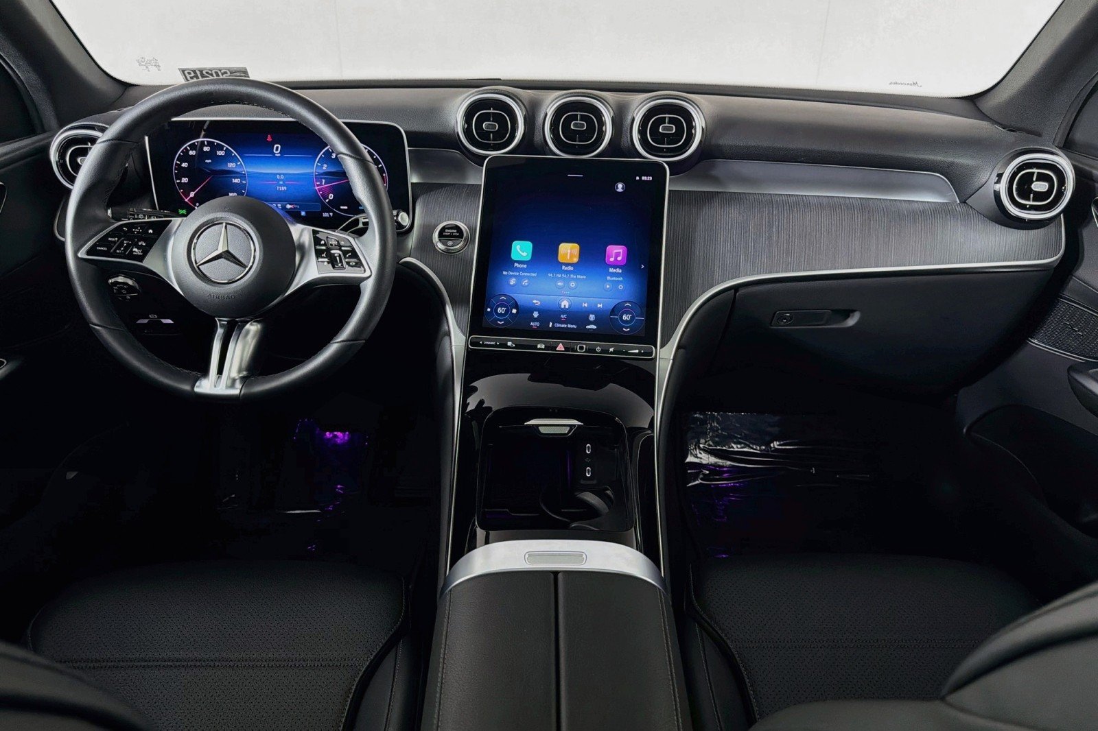 Certified Used 2026 Polar White Mercedes-Benz GLC 300 image 6