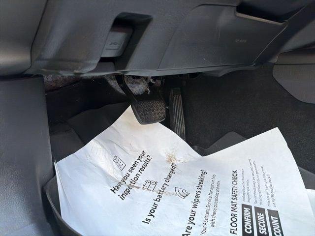 Certified Used 2021 MID BLK/WIND CHILL Toyota  image 29