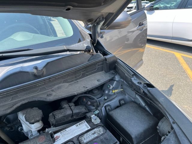 Used 2016 Mineral Silver Kia LX image 22