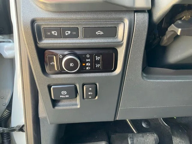 Used 2023 White Ford Lariat image 7