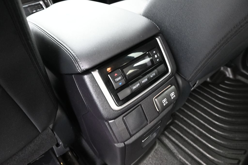 Used 2022 Gray Subaru Onyx Edition image 26