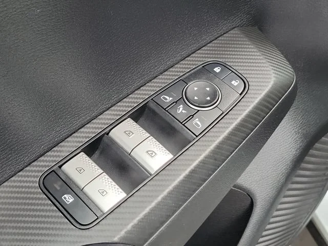 2024 Mitsubishi Outlander SE - Photo 25