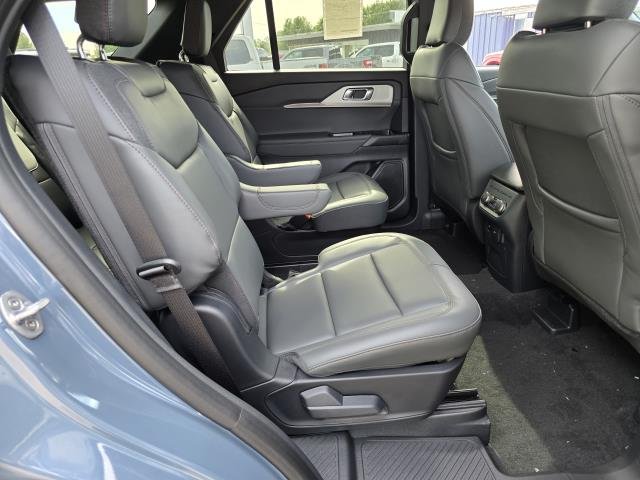 New 2027 Vapor Blue Metallic Ford Active image 12