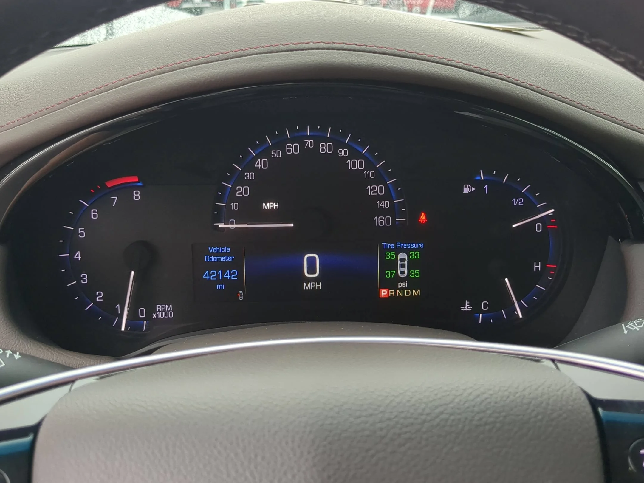 Used 2016 Crystal White Tricoat Cadillac Luxury Collection image 10